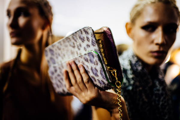 AMG: одежда для девушкек с характером