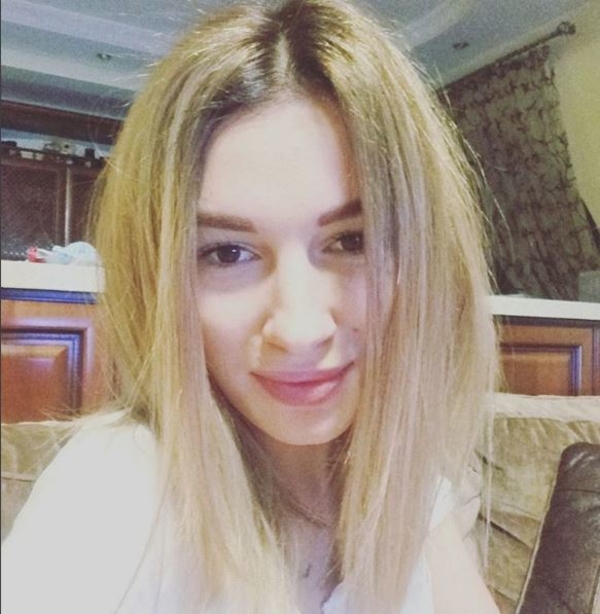 Блондинка и парень из 90-х: Приходько и Шепелев сделали новые прически