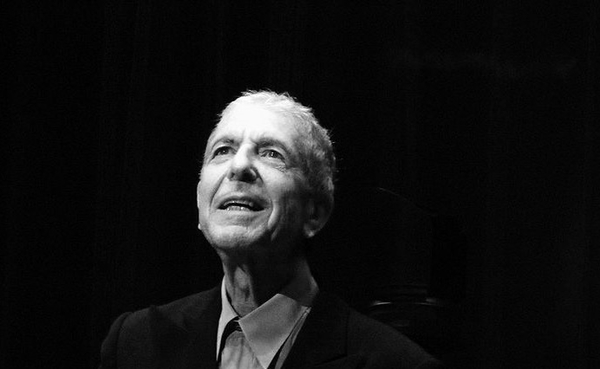 Умер легендарный певец Леонард Коэн