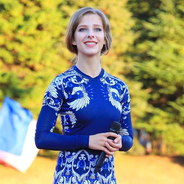 Девочка выросла: звезда сериала Папины дочки опубликовала откровенное фото