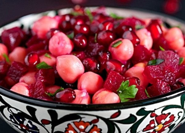 Салаты с гранатовыми зернами: ТОП-5 рецептов