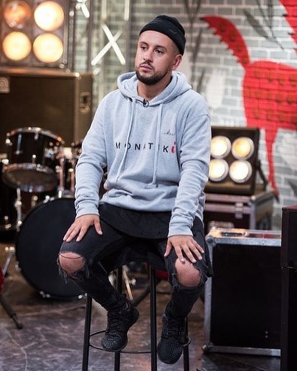 Вера Брежнева сожалеет, что не сможет пойти на концерт MONATIK