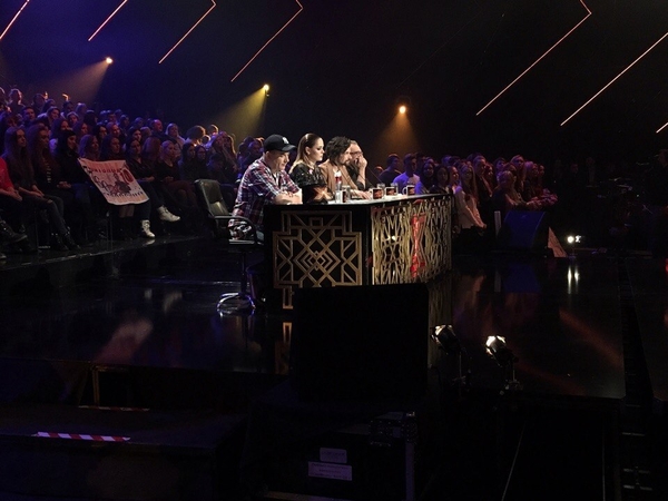 Х-фактор 7 сезон онлайн: подробности третьего прямого эфира