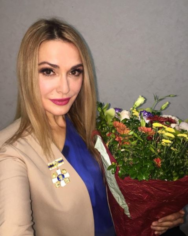 Ольга Сумская получила орден от Виталия Кличко