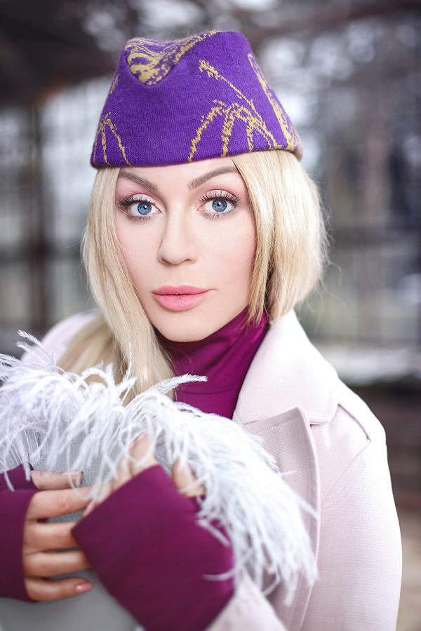 Ирина Билык презентовала тизер на песню Волшебники