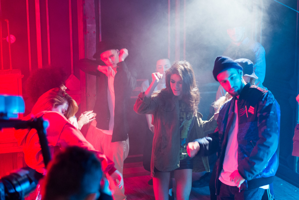 Много любви и отрыва: Mozgi сняли клип с экс-участницей шоу Х-фактор