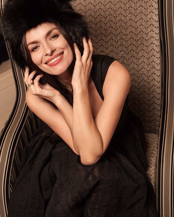 Надежда Мейхер показала, как готовится к своему музыкальному спектаклю