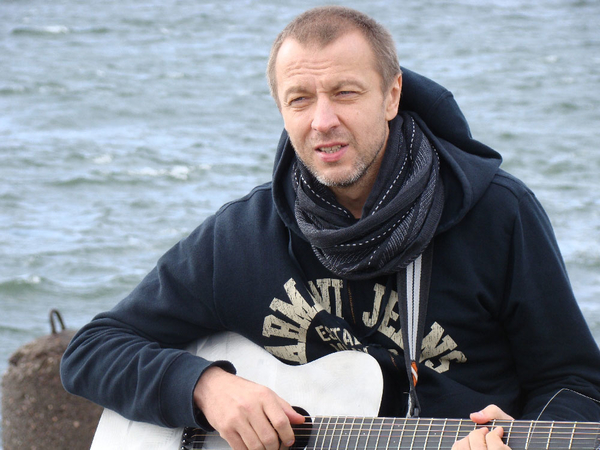 Известный российский актер разбился на вертолете в Крыму