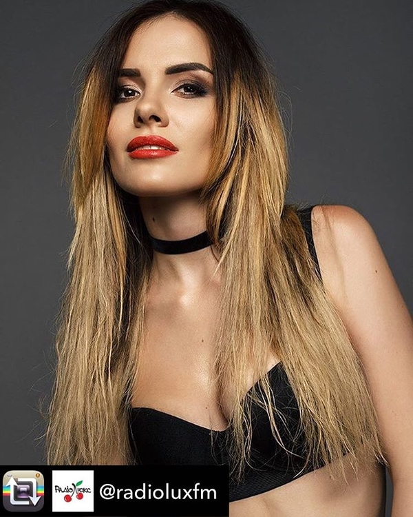 MamaRika сняла в новом клипе своего возлюбленного