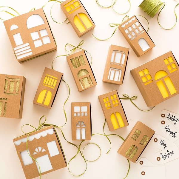 Детские поделки - домики. 4 шаблона из бумаги, которые можно распечатать - и построить дом.