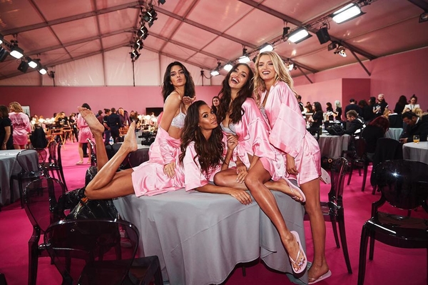 Victoria's Secret Fashion Show 2017: закулисье показа