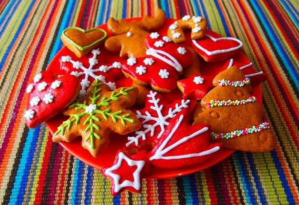 Как приготовить новогоднее печенье с глазурью