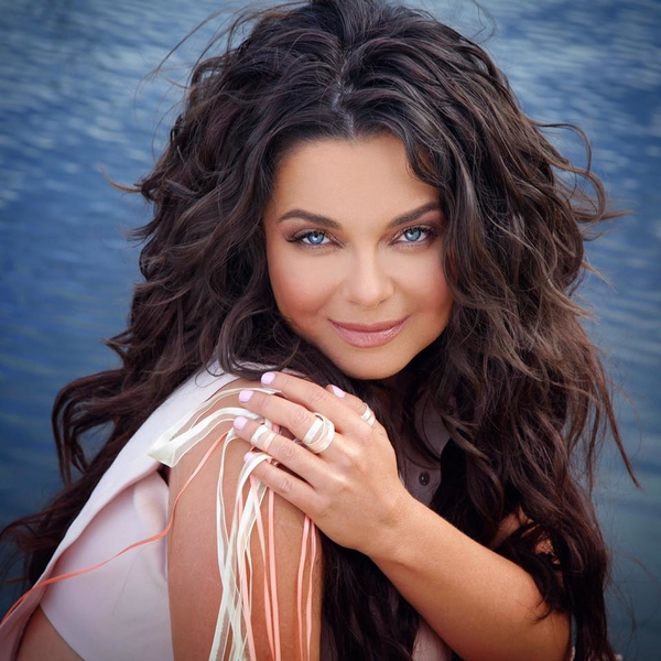 Шопинг на Дубровке: в Сеть попало видео Наташи Королевой на рынке