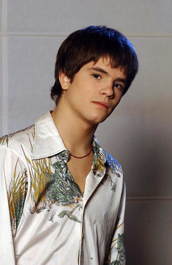 Как изменился Мануэль из сериала Мятежный путь