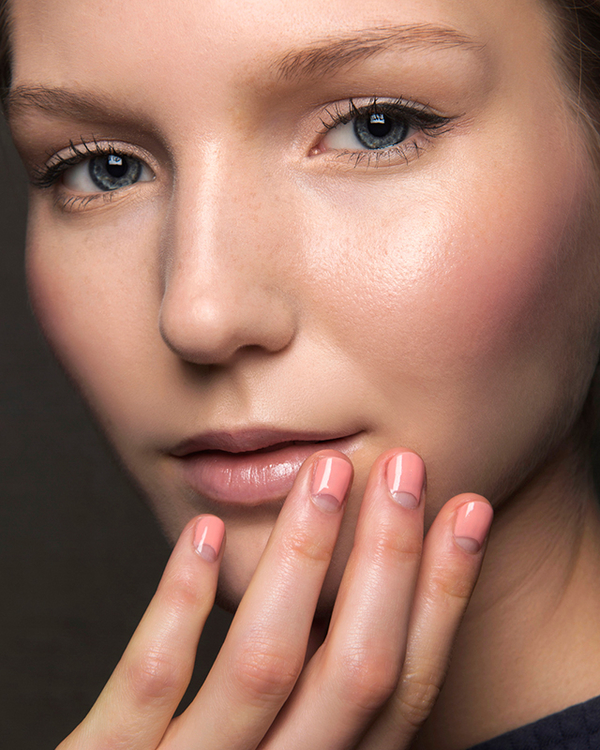 Маникюр на Новый год: пять интересных идей с подиума