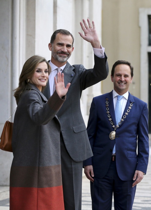 Король Фелипе VI и королева Летиция поздравили испанцев с Рождеством