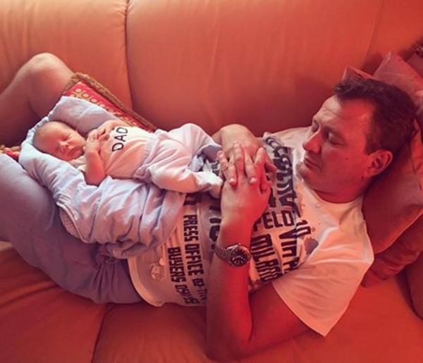 В Сеть попало первое фото сына Марата Башарова