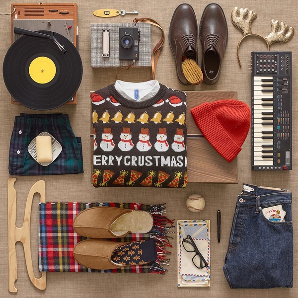 Подарки на Новый год: что положить под елку папе, боссу и любимому