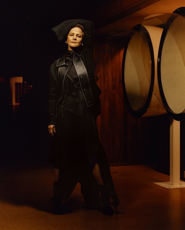 70-летняя Шарлотта Рэмплинг стала лицом Loewe