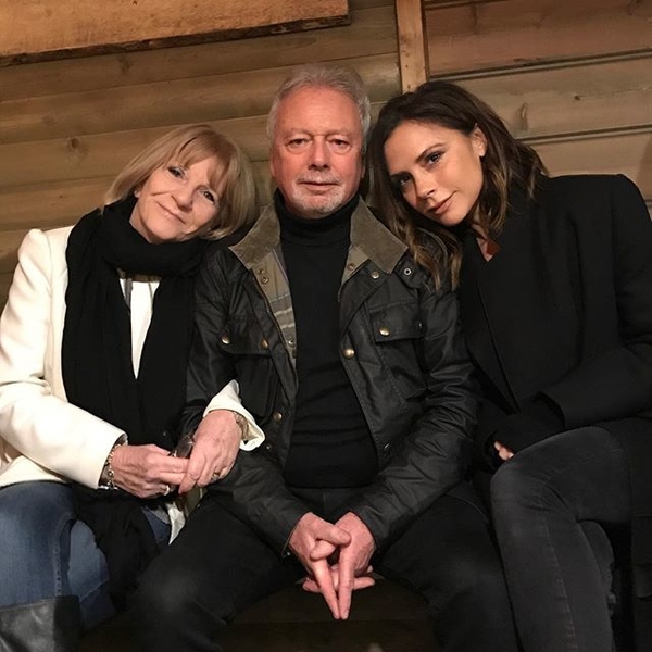 Виктория Бекхэм поделилась трогательными семейными фото