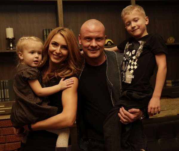 Письмо Деду Морозу: о чем мечтают дети Узелковых