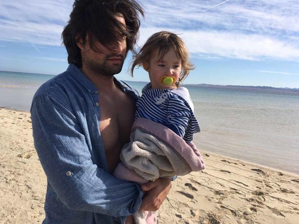 Как снимали клип Владимира Ткаченко в Египте: пустыня, бедуины и дочурка