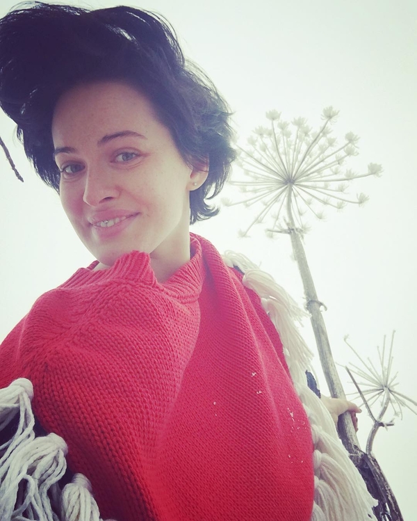 Даша Астафьева предстала в образе крестьянки