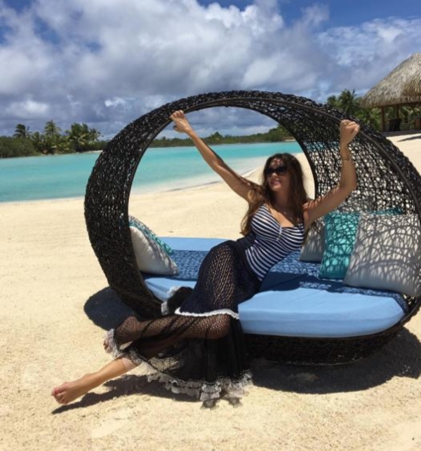 София Вергара показала, как отдыхает с "Супер Майком" на райских островах
