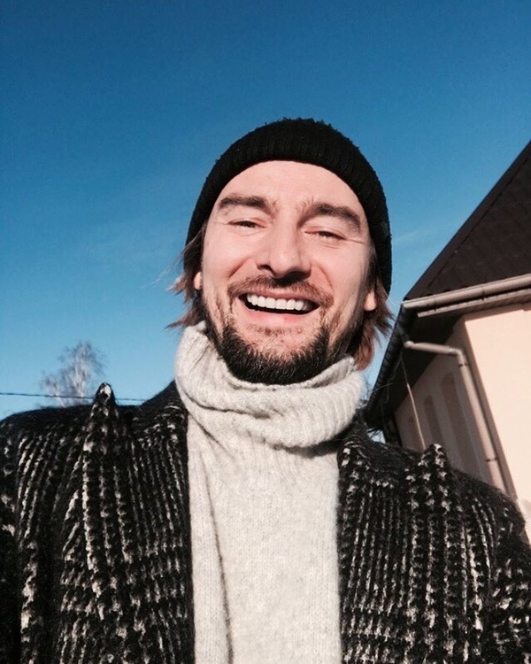 Алан Бадоев впервые показал своих родителей