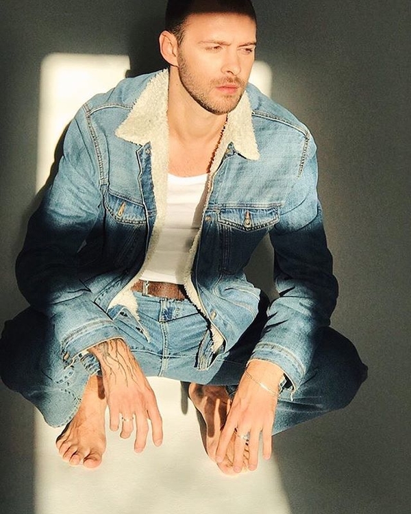 Радиослушатели признали Макса Барских певцом №1 в Украине