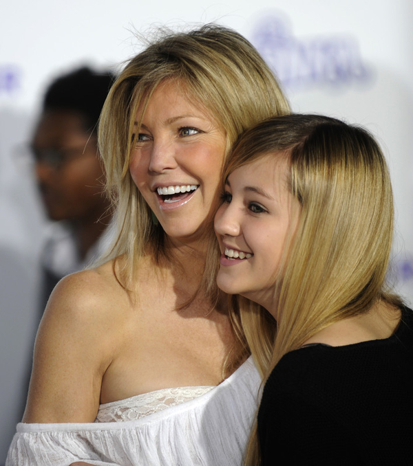 Звезда Района Мелроуз Хизер Локлир попала в реабилитационную клинику