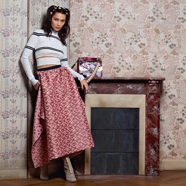 Белла Хадид дебютировала в кампейне Fendi