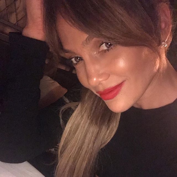 Дженнифер Лопес подала в суд на поклонника