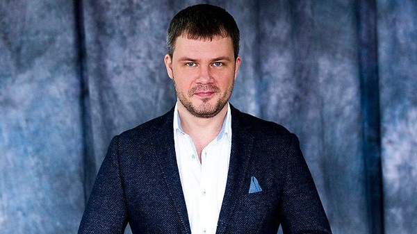 Известному украинскому продюсеру облили ядом дверь