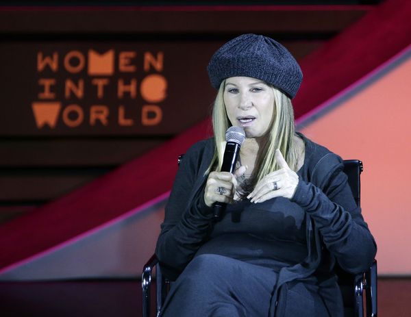 Стрейзанд пристыдила Трампа за оскорбления в адрес Мэрил Стрип