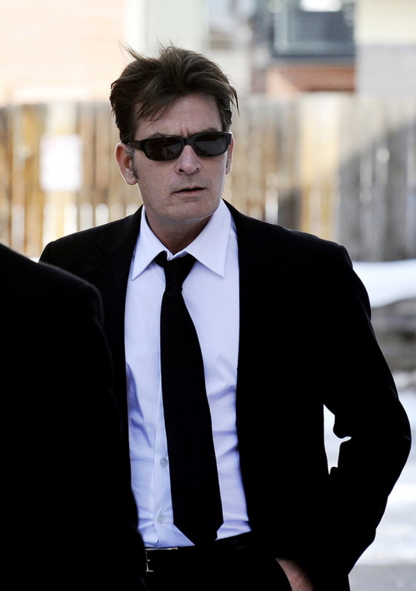 Чарли Шин: Я хотел "съесть" пулю, когда узнал о своем диагнозе