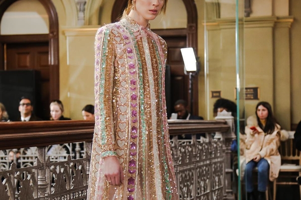 instagram.com/maisonvalentino