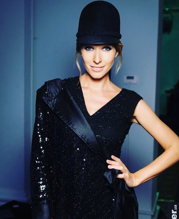 Катя Осадчая поздравила UFW с 20-летием