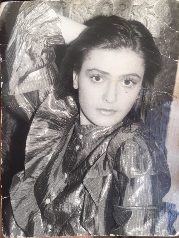 Сумская показала фото, как выглядела в 20 лет