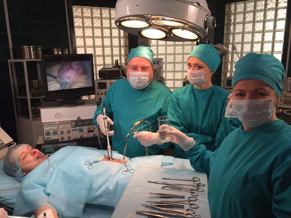 Актор Богдан Олейник розповів, як ставиться до службових романів