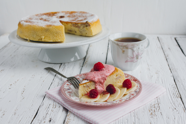 Творожная запеканка с бананами: три рецепта для завтрака