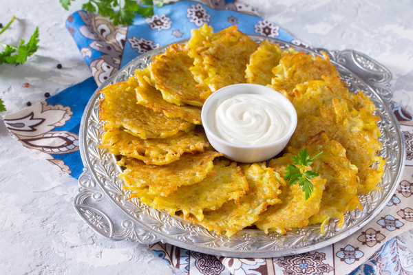 Как приготовить картофельные оладьи: три вкусные идеи