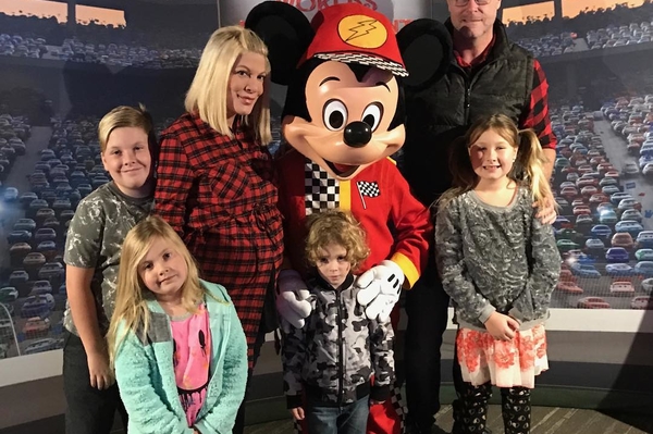 instagram.com/torispelling