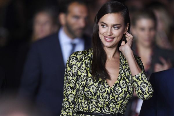 Ирина Шейк трогательно поздравила маму с днем рождения