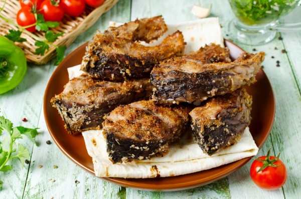Жареная рыба в панировке: три вкусные идеи