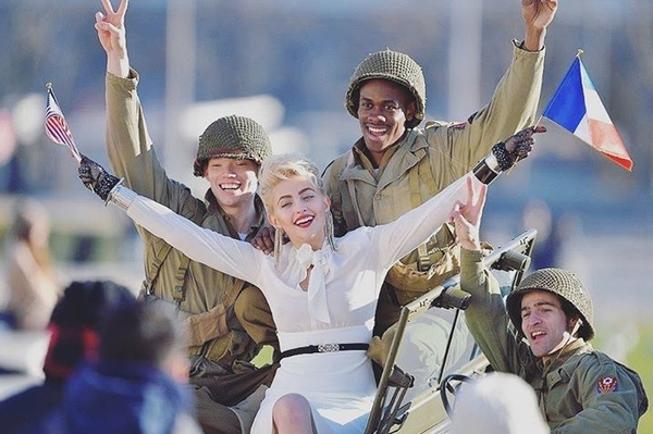 instagram.com/parisjackson