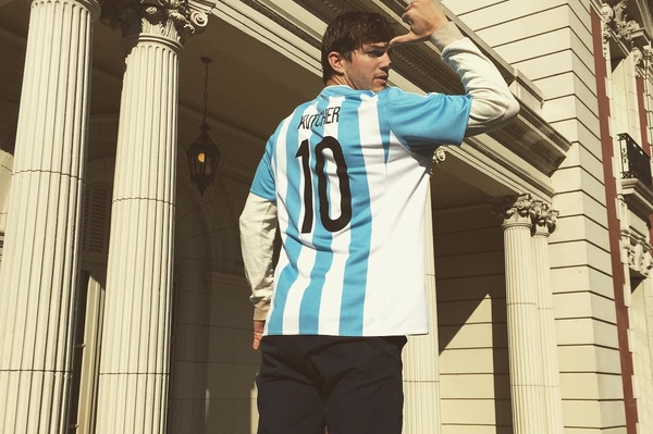 instagram.com/aplusk