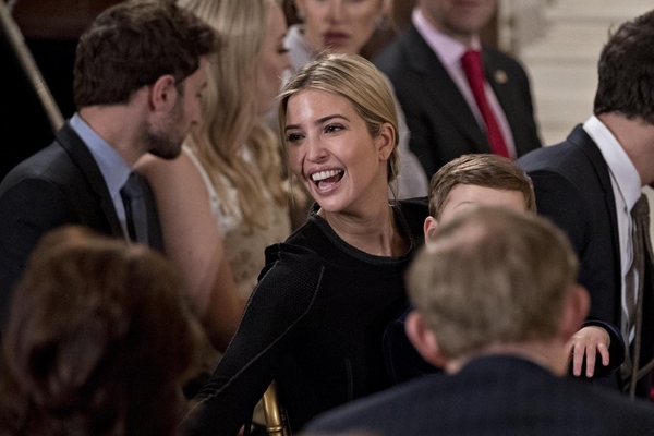 Иванка Трамп в платье за 5 тысяч долларов попала в скандал с беженцами