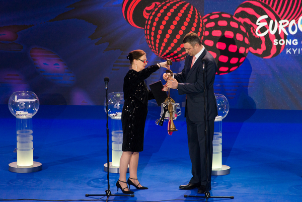 Евровидение 2017: Кличко получил "ключи" от конкурса от мэра Стокгольма