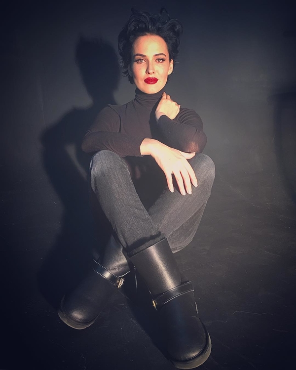 Даша Астафьева прокомментировала кольцо на безымянном пальце